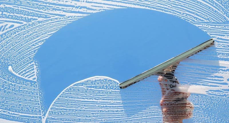 Lavage de vitres, vérandas et baies vitrées sur Bordeaux Métropole